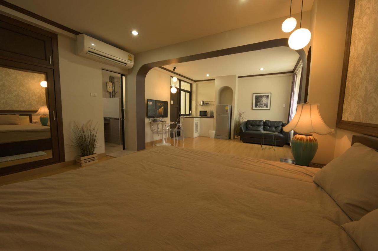October Hostel Chiangmai Chiang Mai Eksteriør billede