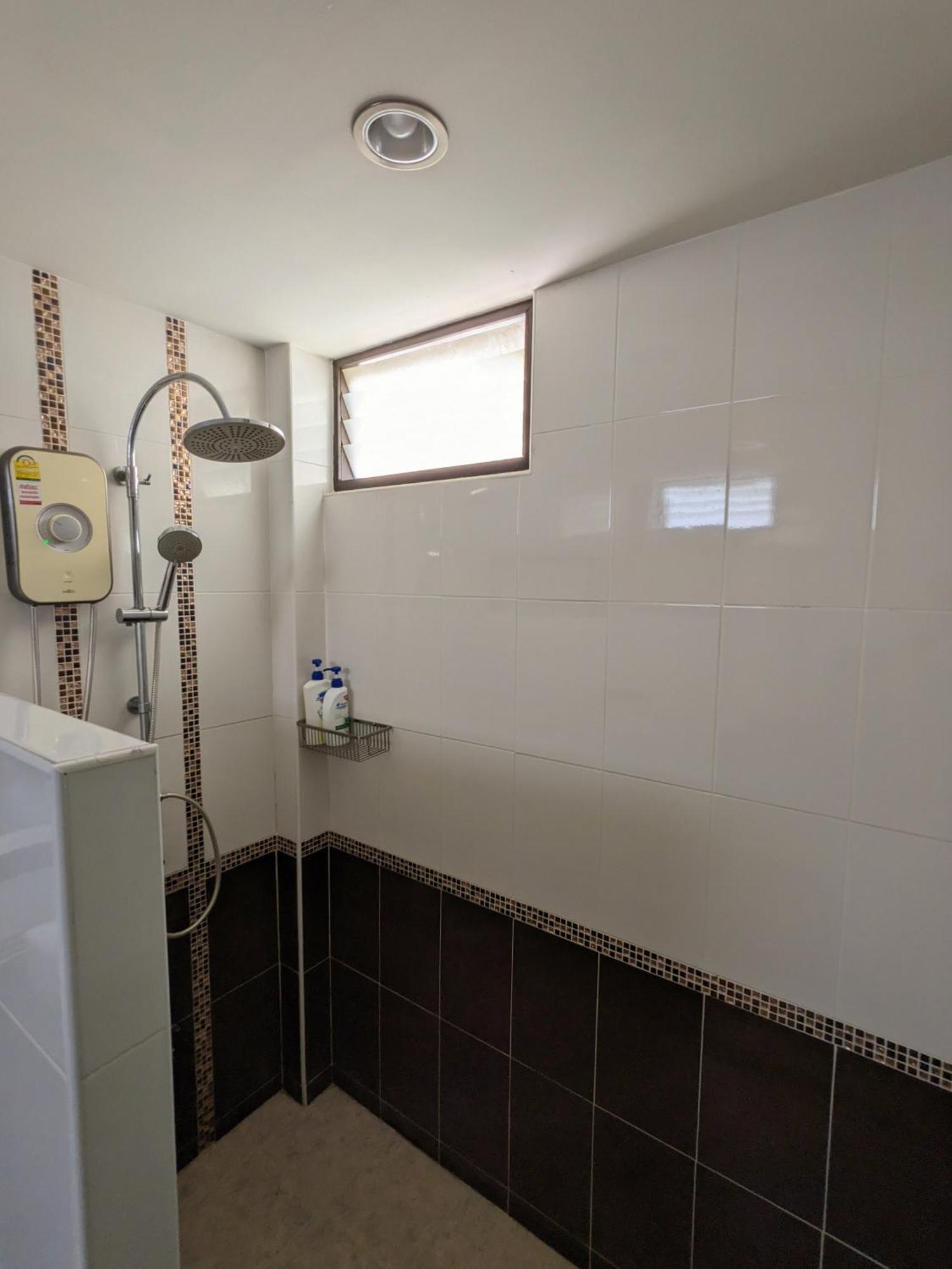 October Hostel Chiangmai Chiang Mai Eksteriør billede