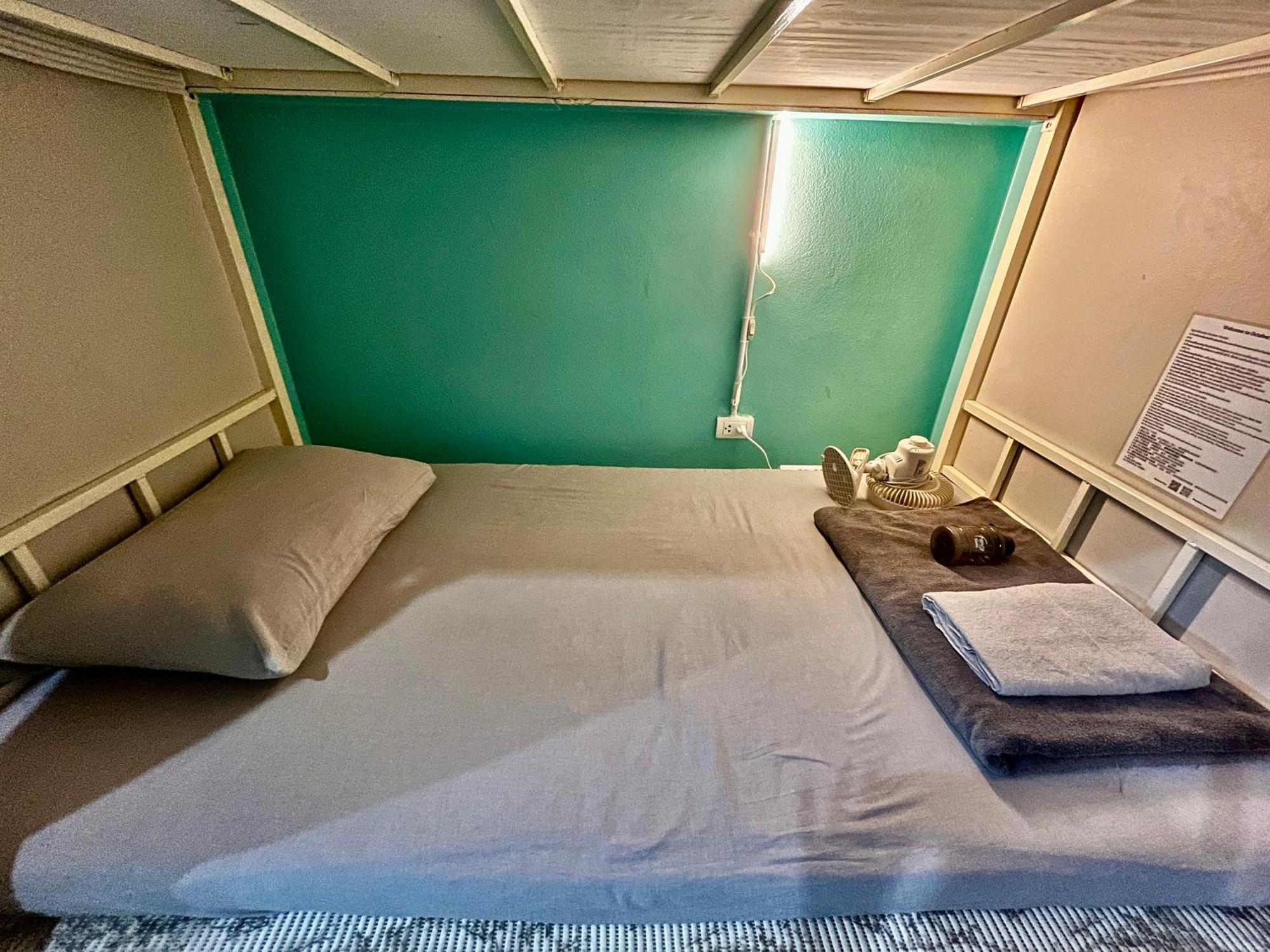 October Hostel Chiangmai Chiang Mai Eksteriør billede