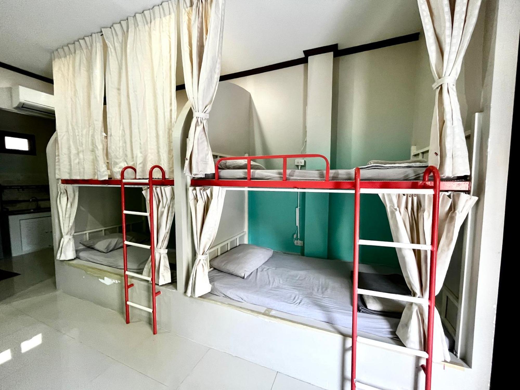 October Hostel Chiangmai Chiang Mai Eksteriør billede